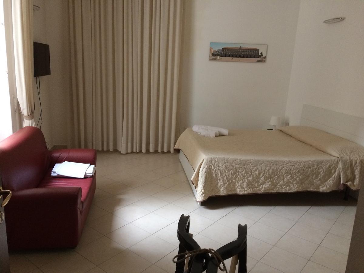 נאפולי B&B La Conigliera מראה חיצוני תמונה